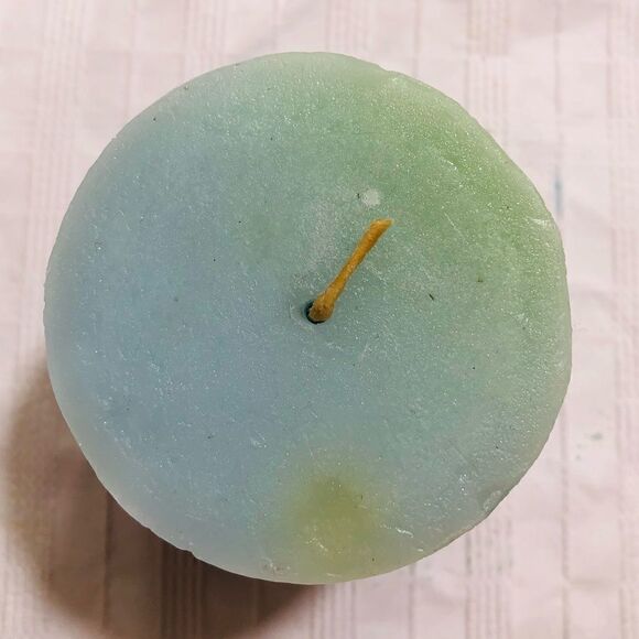 Handcrafted Timber Scented Candle (Blue) - Picture 7 of 12